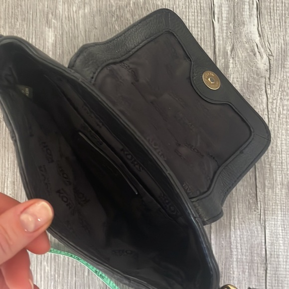 Michael Kors Black Cross Body Bag with Gold Details - Picture 4 of 6